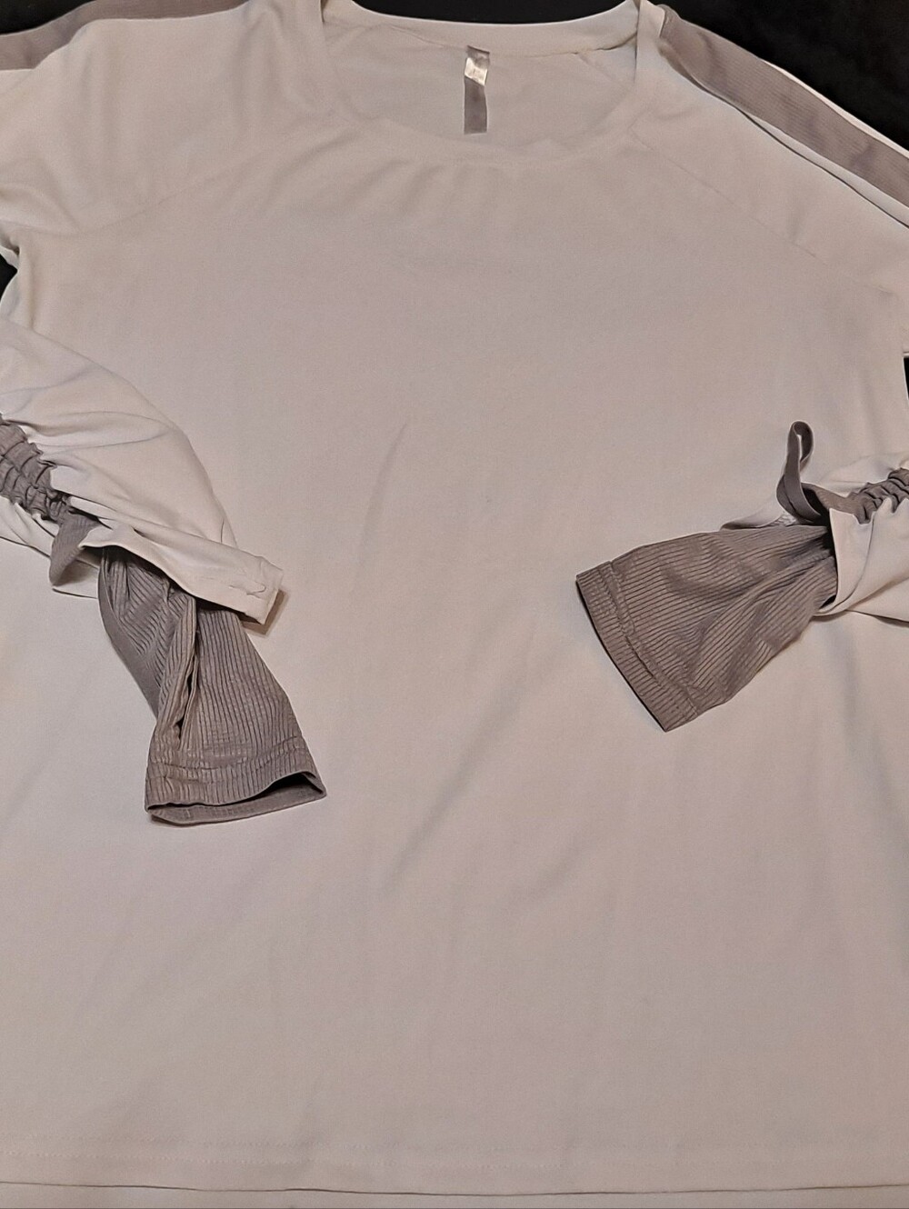 Fabletics Women's White Long-Sleeve Top with Gray Cuff Detail Sz M
